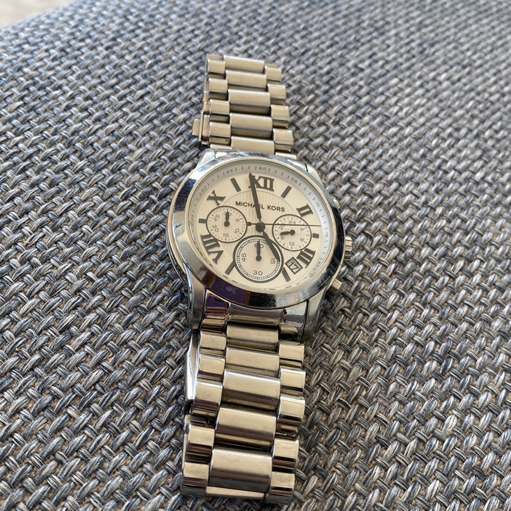 MICHAEL KORS SILVER WATCH